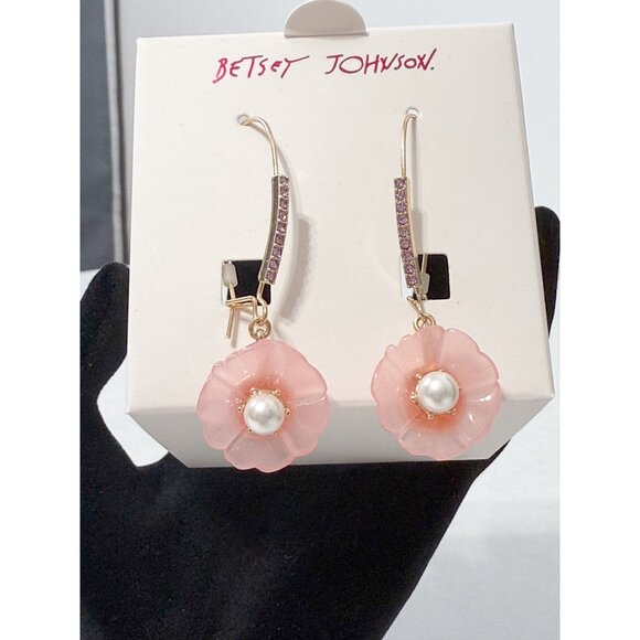 Betsey Johnson NWB Enchanted Pink Translucent Lucite Flower Pearl Lavender Earri - Picture 2 of 9